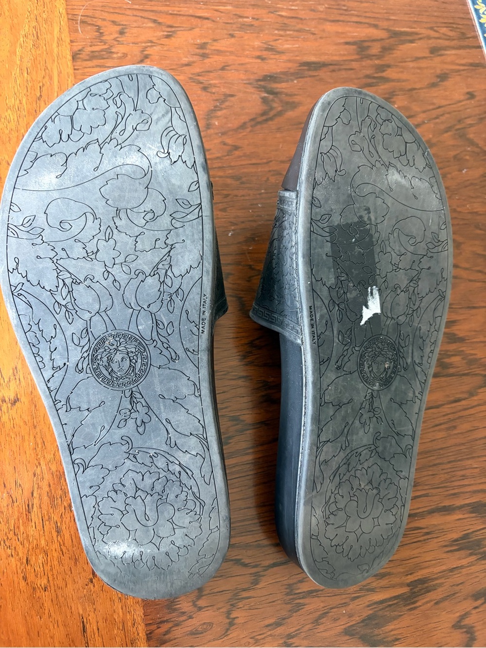 Versace designer Italian slides black Italian slides ladies size 8 resort wear - Picture 5 of 11